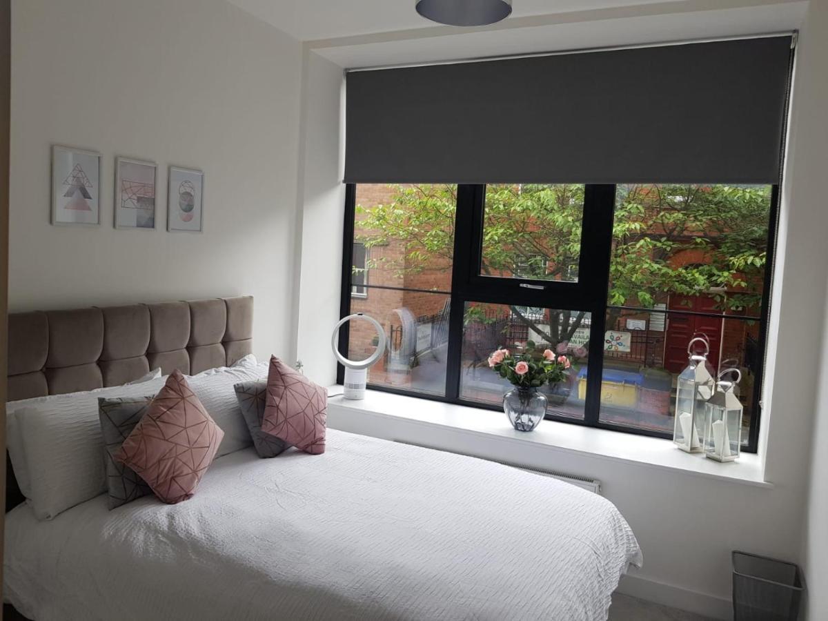 34 Cuppin Street - Luxury City Centre Apartment! Chester Extérieur photo