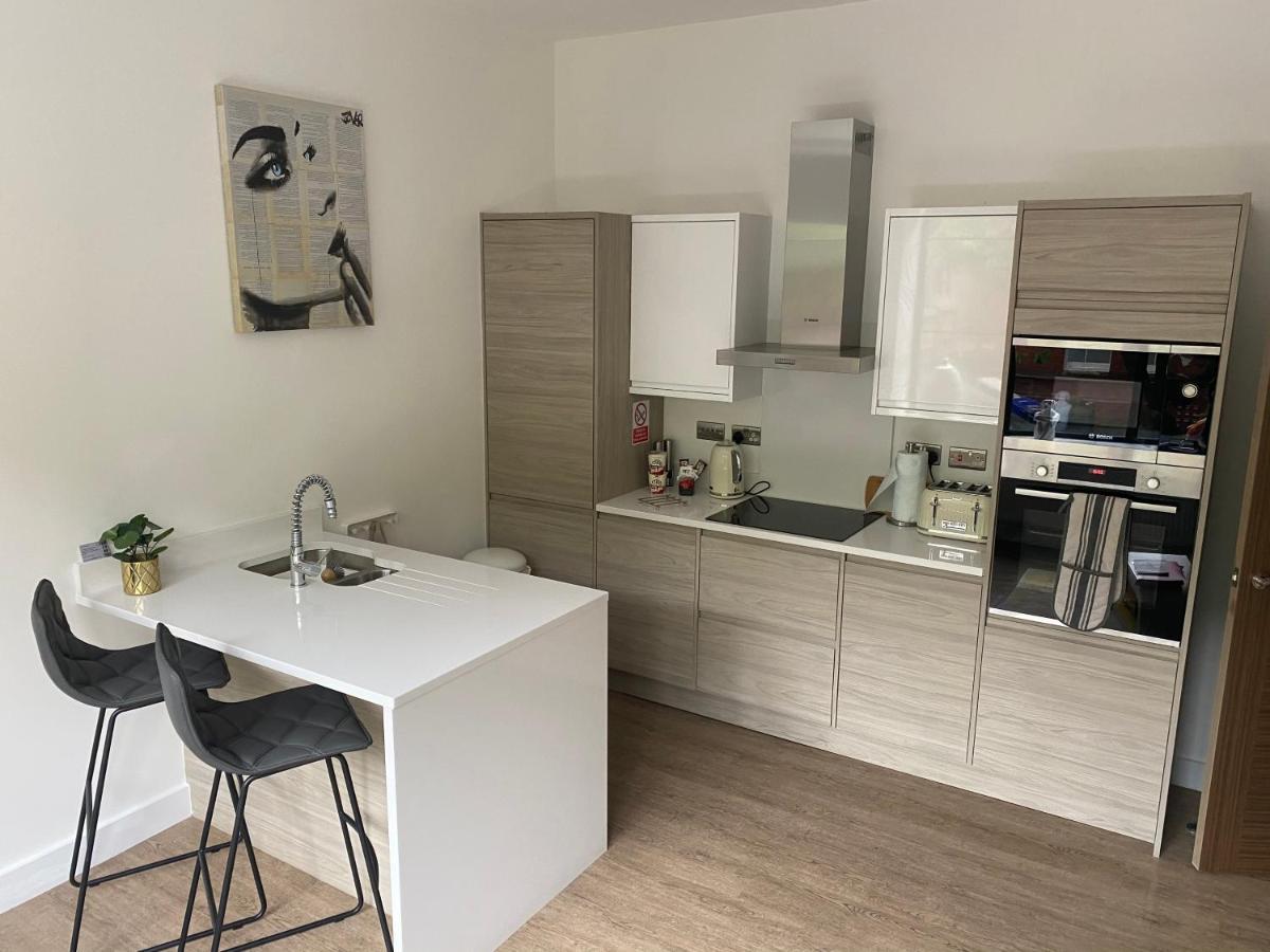 34 Cuppin Street - Luxury City Centre Apartment! Chester Extérieur photo
